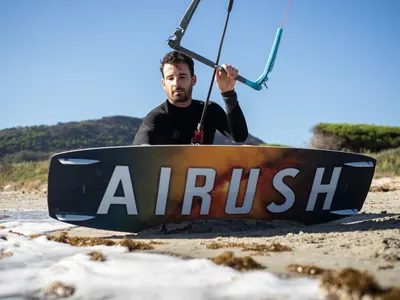Кайтборд Airush Airush Apex v8 — вид сбоку