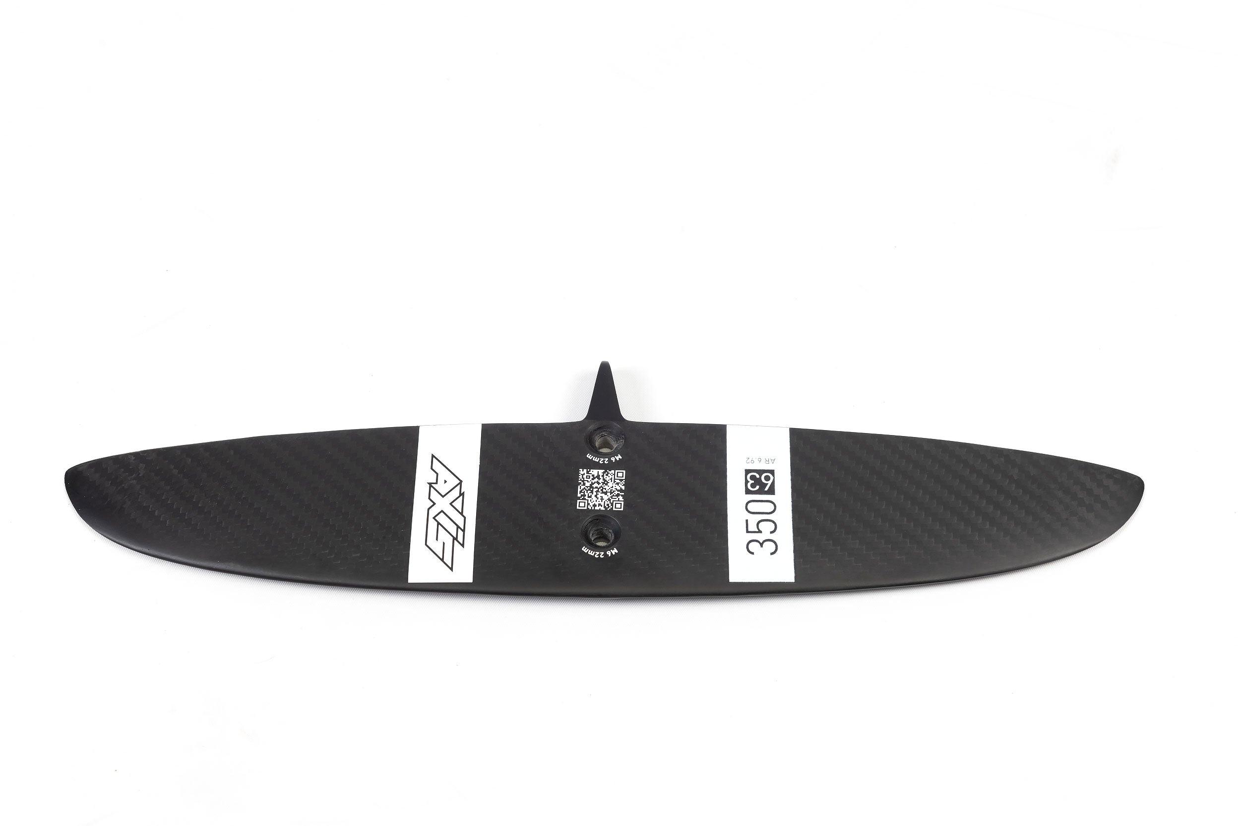 Переднее крыло фойла AXIS Foils 350 Progressive Carbon Rear Wing — close-up