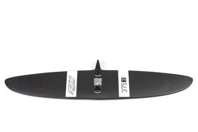 Переднее крыло фойла AXIS Foils 375 Progressive Carbon Rear Wing — крупный план