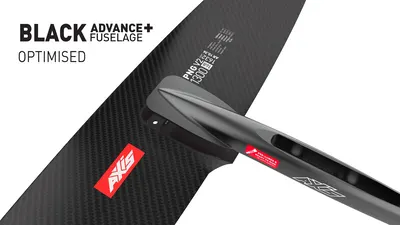 Переднее крыло фойла AXIS Foils AXIS PNG V2 1400 Ultra High Mod Reinforced Carbon Hydrofoil wing — в работе на воде