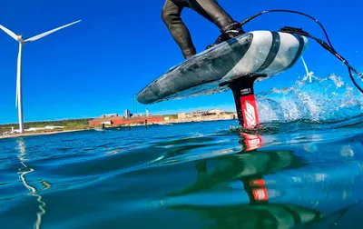 Мачта фойла AXIS Foils Power Carbon Foil 750mm Mast — в работе на воде