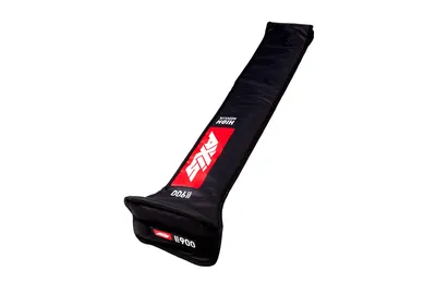 Мачта фойла AXIS Foils Power Carbon High Modulus 750mm Mast — в работе на воде