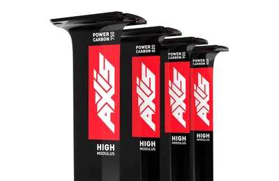 Мачта фойла AXIS Foils Power Carbon High Modulus 900mm Mast — крупный план