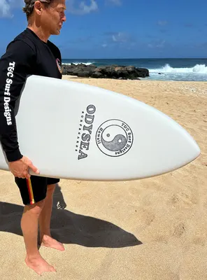 Catch Surf Bat Tail Quad (5'8") // T&C Surf Designs® 冲浪板 — 特写