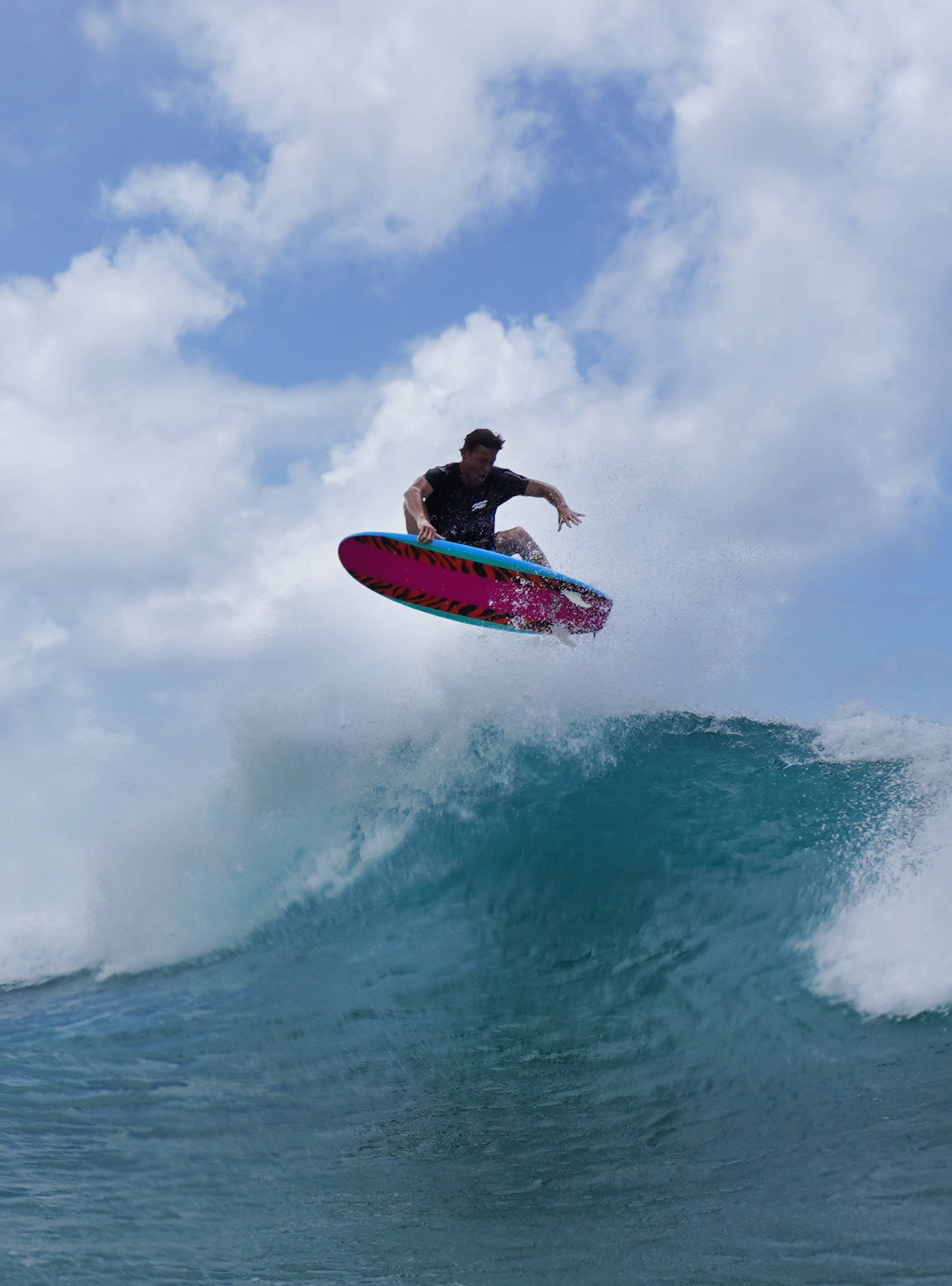 Catch Surf TWIG (Twin Fin / 4'10") x Kalani Robb PRO Surfboard — side view