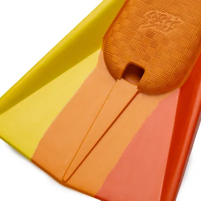 Плавник Catch Surf WOMPER // PRO-MASTER SWIM FINS / BLAIR CONKLIN — крупный план