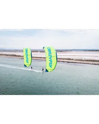 CrazyFly Sculp 2025 Kite — in action on the water