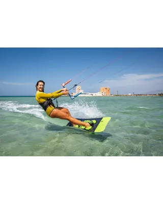 Кайтборд CrazyFly Slicer 2026 — в работе на воде