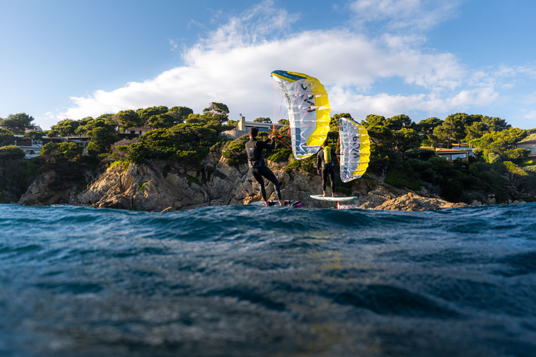 Flysurfer POW2 Wing — in action on the water