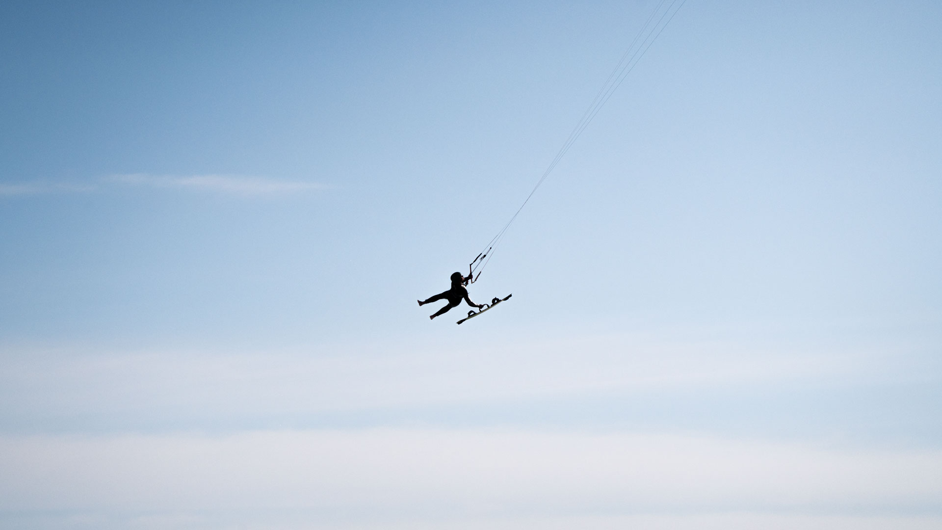 Flysurfer SHOT Kiteboard — side view