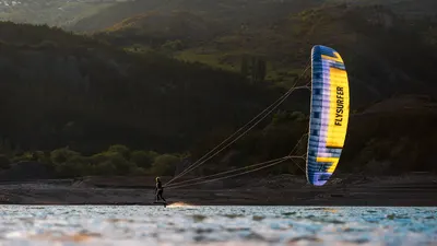 Flysurfer SOUL3 Kite — side view