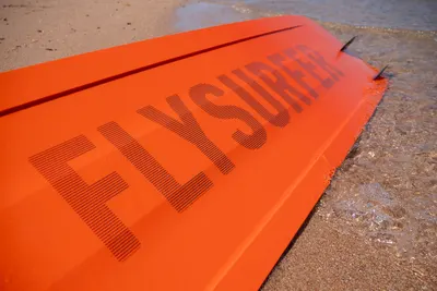 Flysurfer STAGE2 Kiteboard — close-up