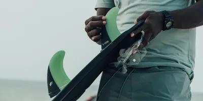 F-One FINS FLOW Carbon XS — side view