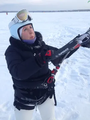 Сноукайтинг: райдер на снегу, зимний выезд