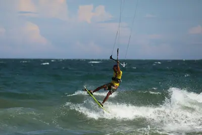 Kitesurfing in Mui Ne, start of the 2026/27 season, Sandunes beach, Mui Ne