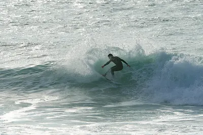 Сёрф-доска GONG Factory Surf 5'7 Evolt EPS — в работе на воде