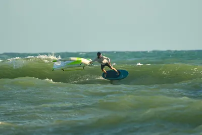 Переднее крыло фойла GONG Foil Front Wing Ypra Surf V2 — в работе на воде