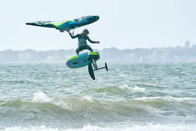 Фюзеляж фойла GONG Foil Fuselage Surf/SUP V2 — в работе на воде