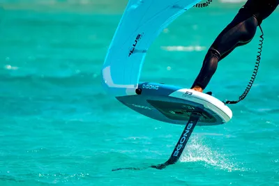 Доска для фойла GONG Wing foil Board Inflatable HIPE Perf 5'10 G1 — вид сбоку