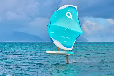 Переднее крыло фойла GONG Foil Front Wing Veloce V3 Atmo - Perf Series — в работе на воде