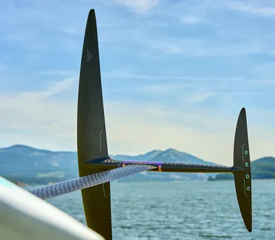 Переднее крыло фойла GONG Foil Front Wing Veloce Free Fly V3 Atmo - Team Series — детали конструкции