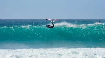 Переднее крыло фойла GONG Foil Front Wing Ypra Surf Fast V3 Atmo - Pro Team Series — в работе на воде