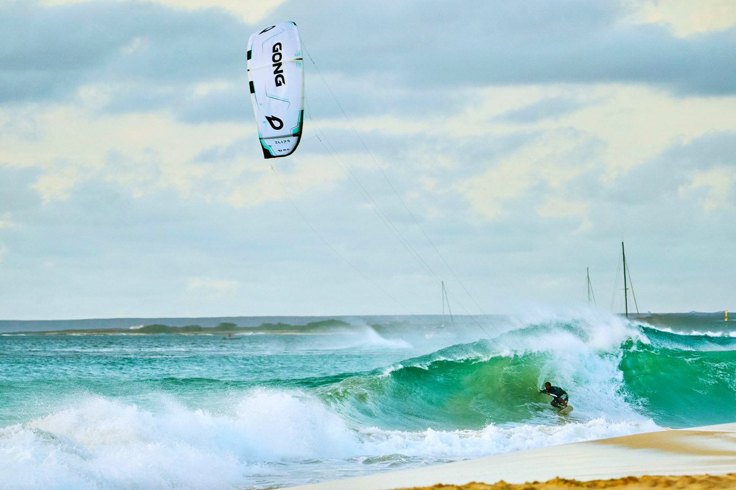 GONG Kite Elips Aramid Kite — close-up
