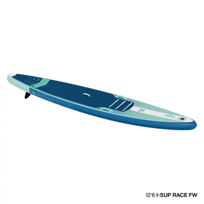 SUP-доска GONG SUP Inflatable I-SUP Race Flat Water — в работе на воде