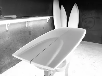 Сёрф-доска GONG Factory Surf 5'3 Matata Simone PU Green Moon — вид сбоку