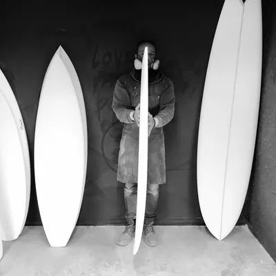 Сёрф-доска GONG Factory Surf 5'3 Matata Simone PU Green Moon — крупный план