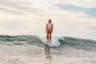 Сёрф-доска GONG Surf 9'6 Deano PU Ondulée — в работе на воде