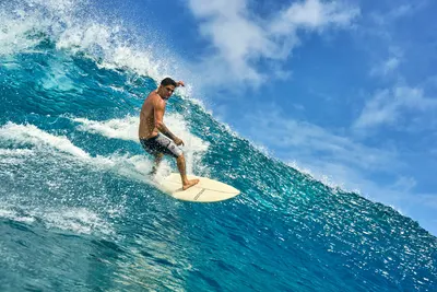 Сёрф-доска GONG Surf Chemical PU — в работе на воде