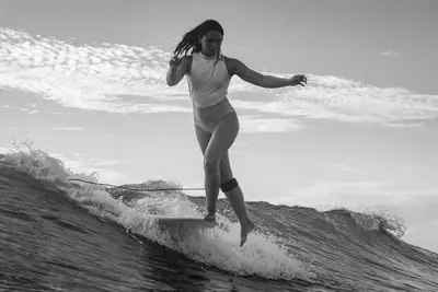 Сёрф-доска GONG Surf 9'6 Deano EPS — крупный план