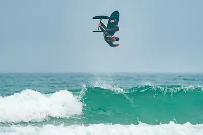 Доска для фойла GONG Surf Foil Board Lemon FSP Pro — в работе на воде