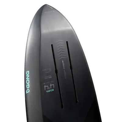 Доска для фойла GONG Surf Foil Board Scura EPS Pro — в работе на воде
