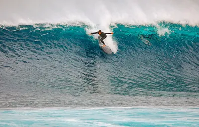Сёрф-доска GONG Surf Indra PU — в работе на воде