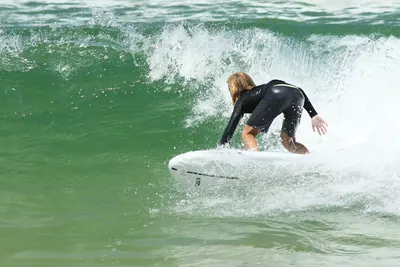 Сёрф-доска GONG Surf Inflatable Compact — в работе на воде