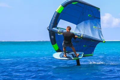 GONG Wing Carbon Boom 2023 Pulse & Superpower Components — top view