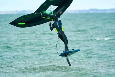 GONG Wing Carbon Boom 2023 Pulse & Superpower Components — in action on the water