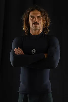 Гидрокостюм Hubboards 2/1mm Long Sleeve Wetsuit Top — вид сбоку