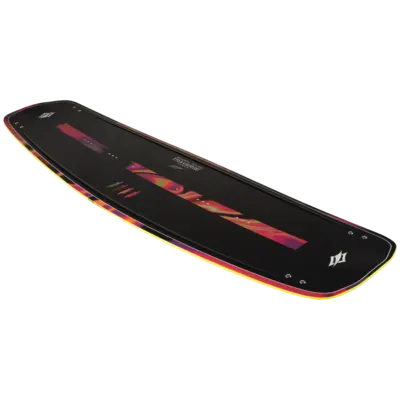 Кайтборд Naish Traverse EJ Pro 2026 — в работе на воде