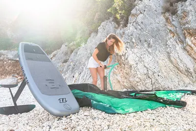 North Inflatable Board Pump 2024 Pump — side view