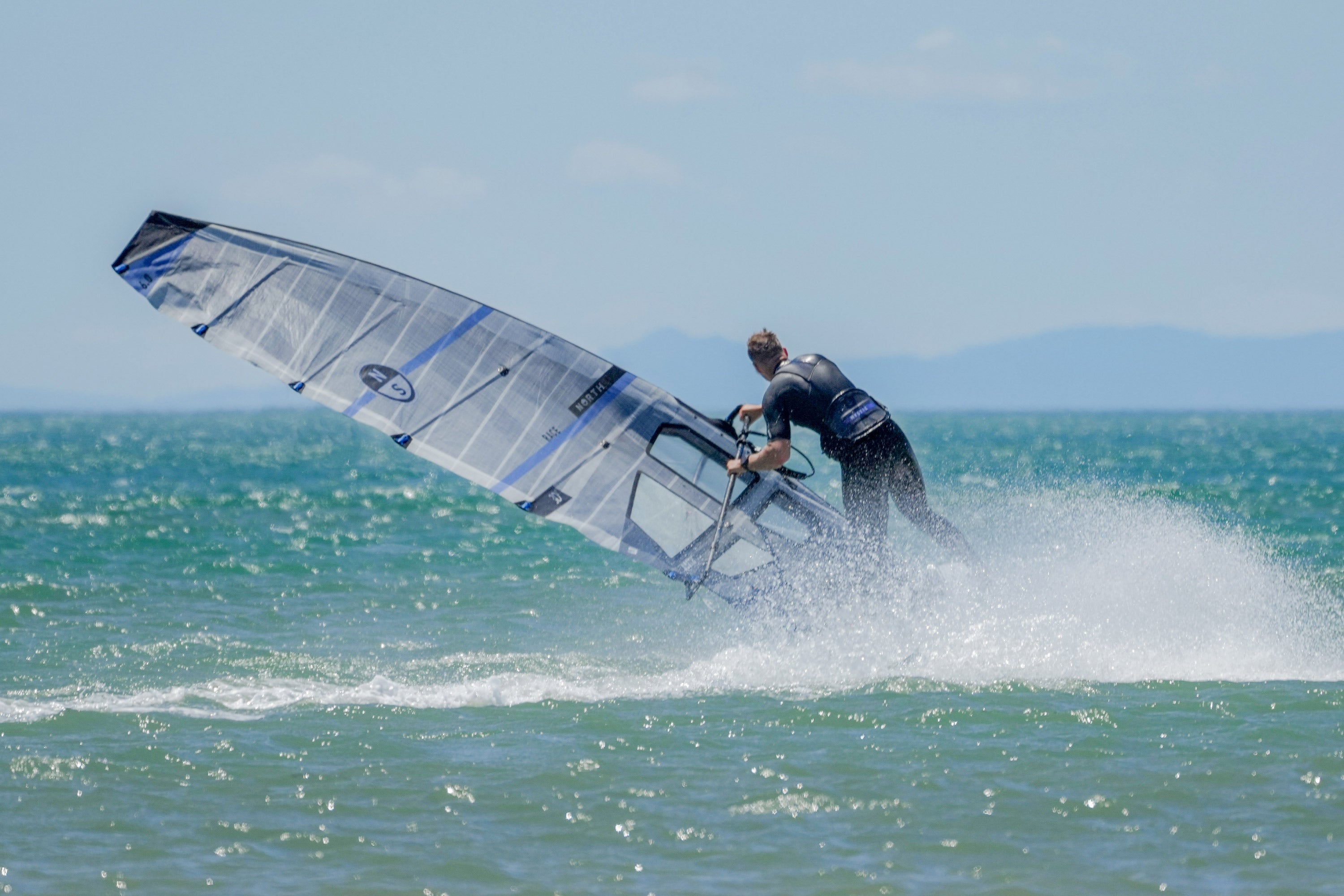 Виндсёрфинг North North Slalom Race — close-up
