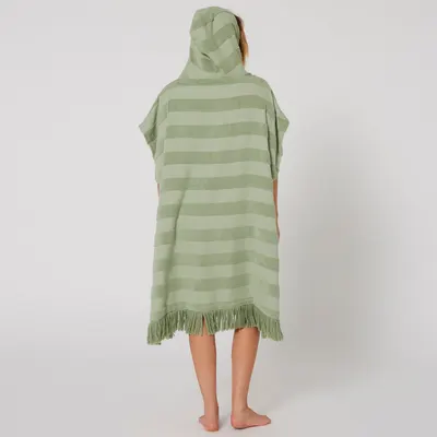 Комплектующие Ocean & Earth Ladies Layz Poncho — в работе на воде