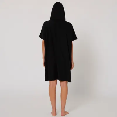 Комплектующие Ocean & Earth Ladies V-Neck Hooded Poncho — в работе на воде