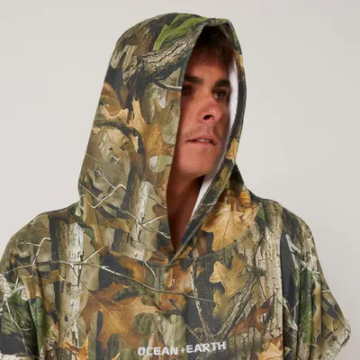 Комплектующие Ocean & Earth Real Camo Hooded Poncho — крупный план