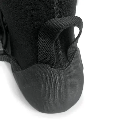 Гидрокостюм Ocean & Earth ONE Dry Seal Split Toe Bootie - 3mm — в работе на воде