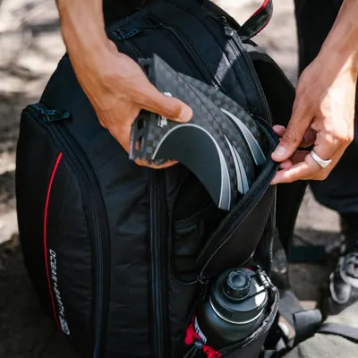 Чехол Ocean & Earth Ultimate Surf Backpack — в работе на воде