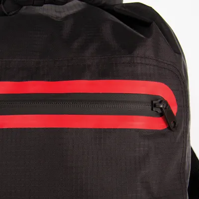 Чехол Ocean & Earth Waterproof Travel Lite  Backpack — в работе на воде