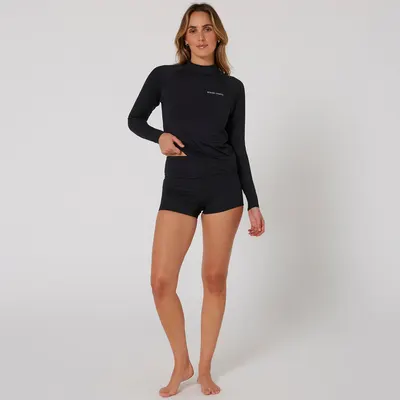 Гидрокостюм Ocean & Earth Ladies Waves Long Sleeve Rash Vest — в работе на воде